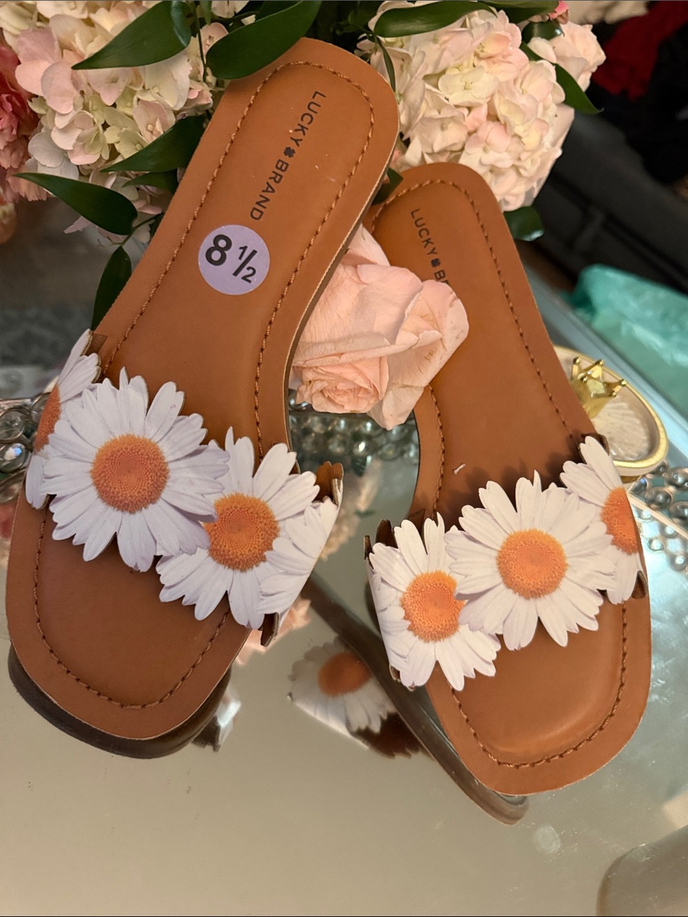 Lucky Brand Tan Slide Sandals with White Daisy Appliqués